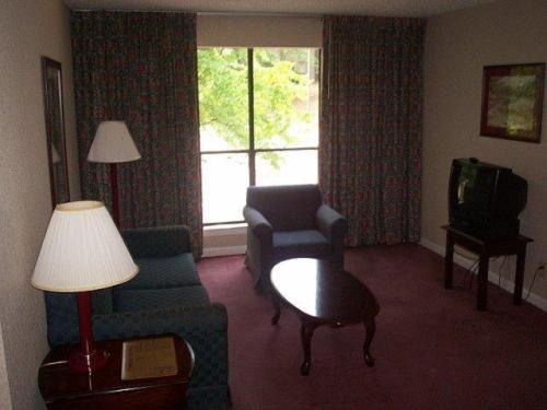 Rime Garden Inn & Suites Irondale Quarto foto