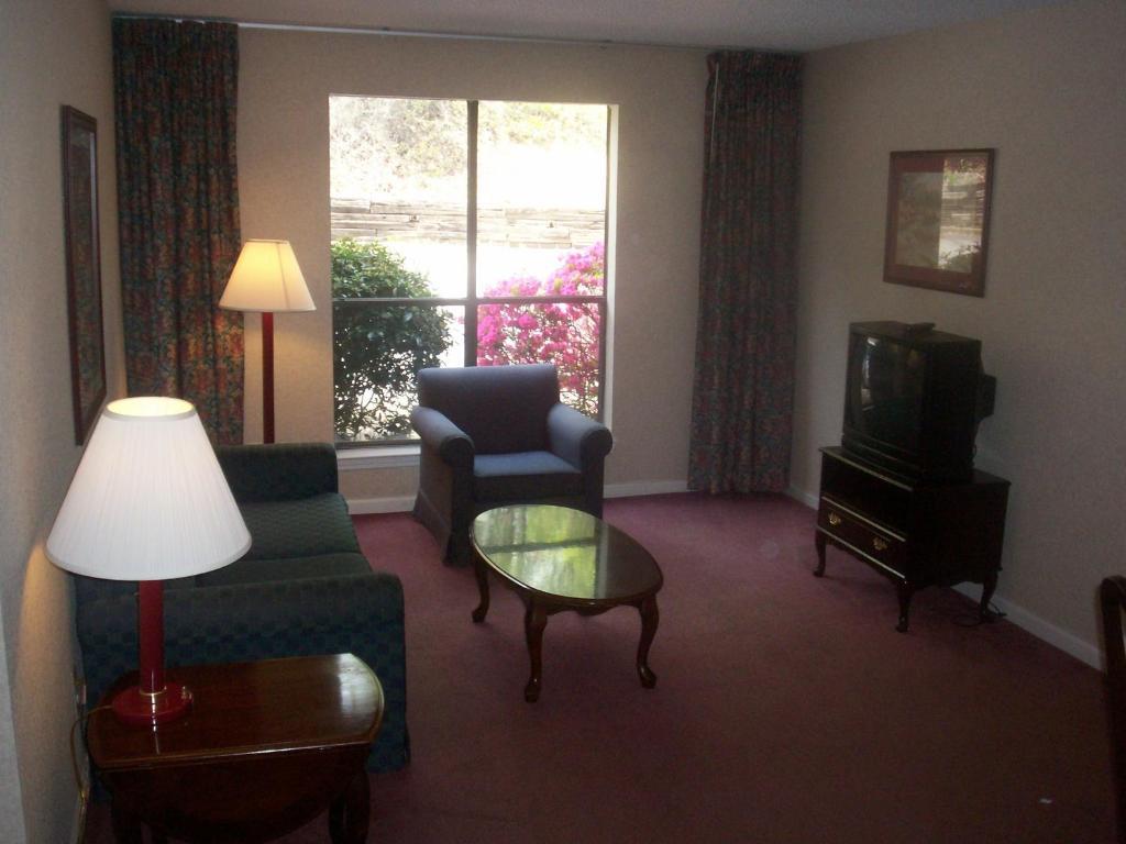 Rime Garden Inn & Suites Irondale Quarto foto